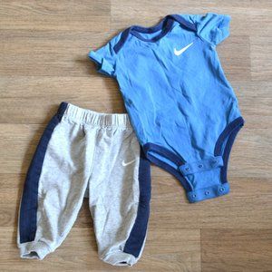 Nike Boys' Baby Just Do It Athletic Outfit Set Size 3/6 Months